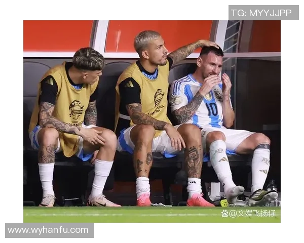 足球明星背后的故事与他们的个人关系揭秘与分析